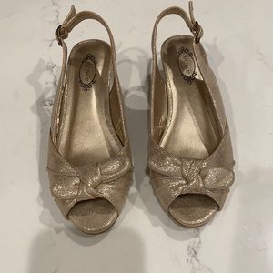 Girls shoes size 2 Joyfolie